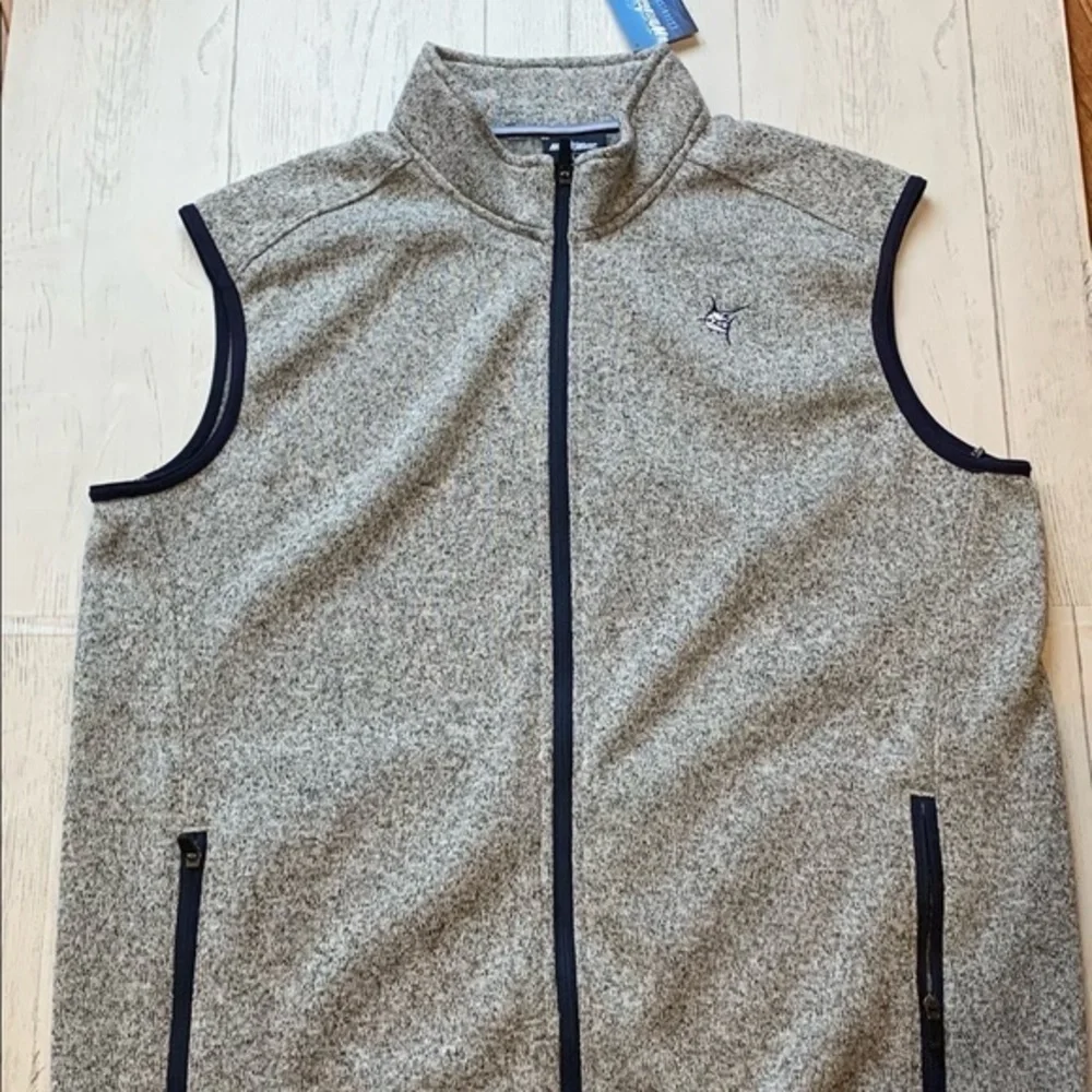 NWT Men’s gray full zip vest size xl